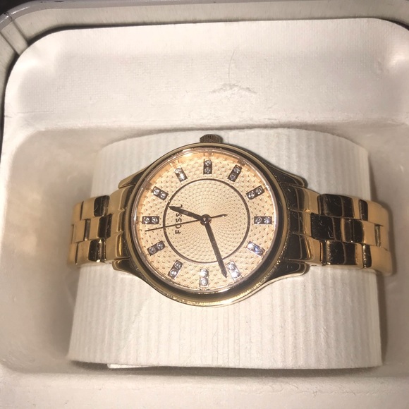 Gold Fossil watch - Picture 2 of 2